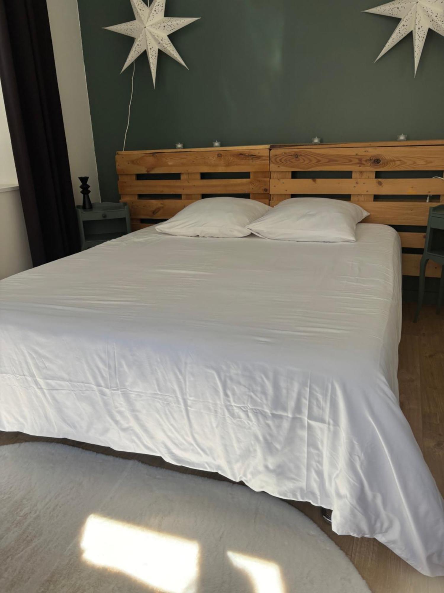 Ferienwohnung La Tete Dans Les Etoiles Aumont-en-Halatte Exterior foto